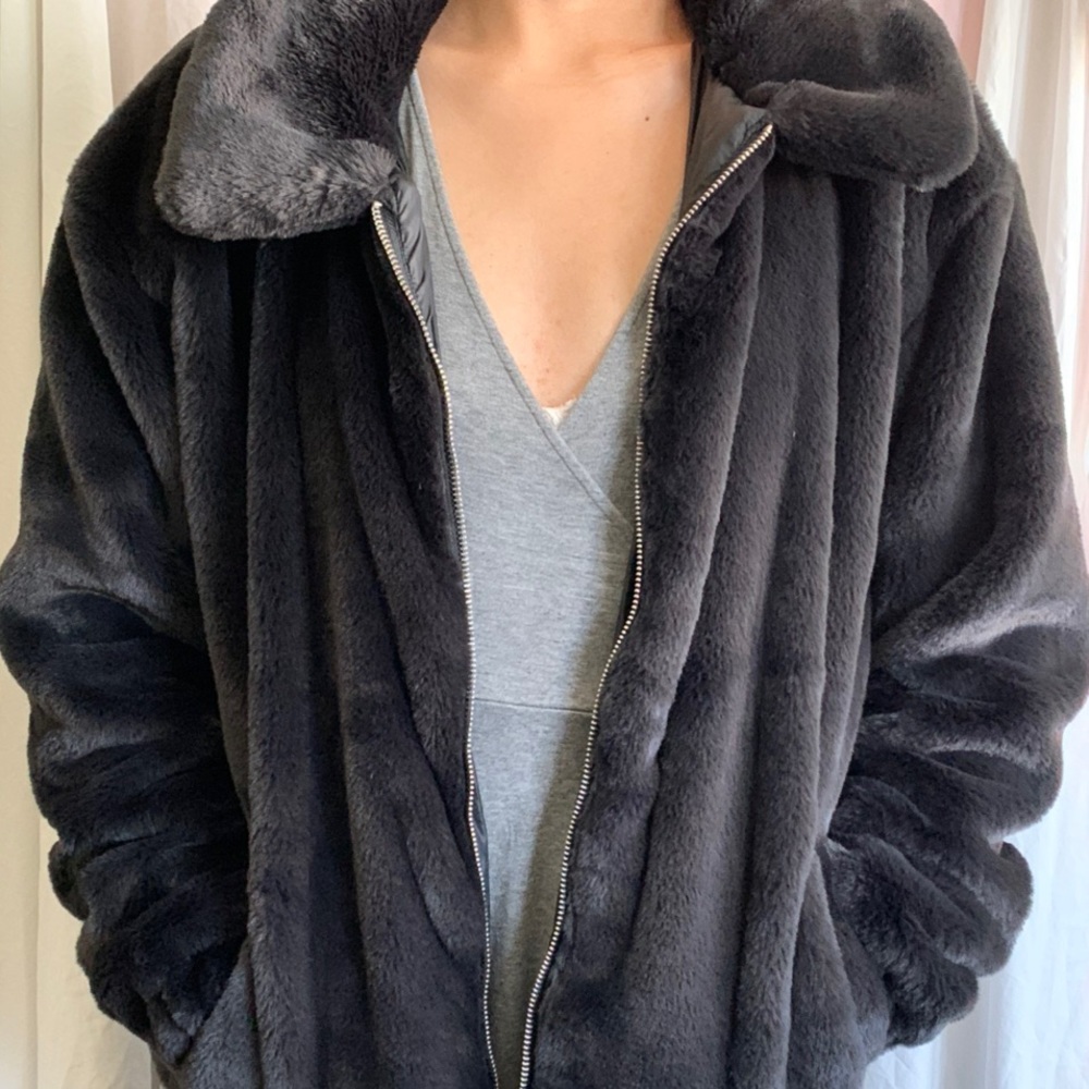 Hollister Cozy soft fuzzy faux fur Bomber Jacket